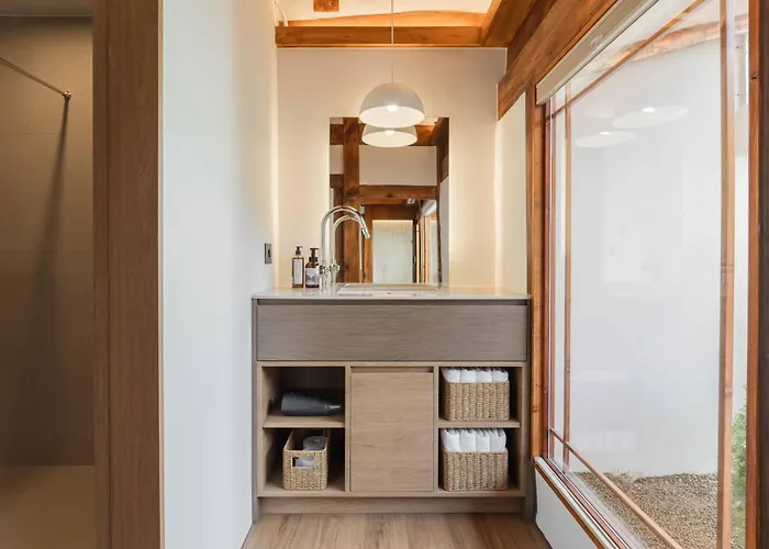 Luxury Hanok Anthology